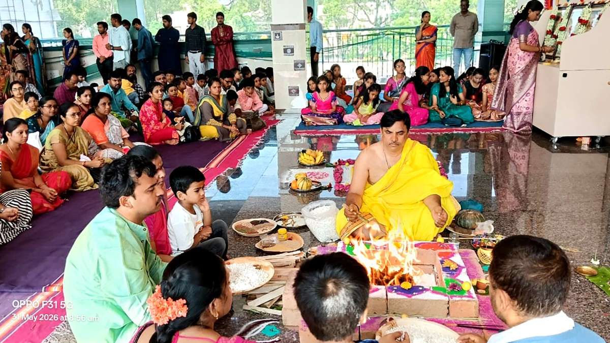 Aksharabhyasa and Vidyarambha program in RVK -Ballari (17)