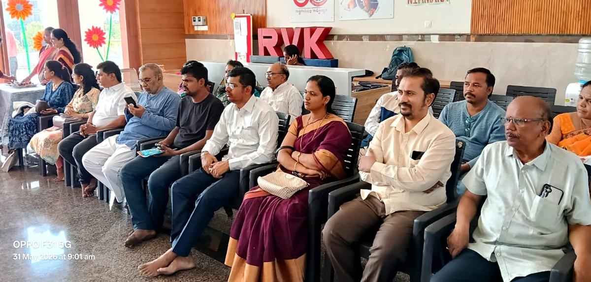 Aksharabhyasa and Vidyarambha program in RVK -Ballari (19)